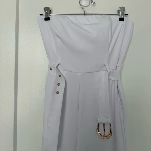 NWT Runaway the Label White Loxana Jumpsuit with Gold Belt - Size XS - Picture 4 of 14